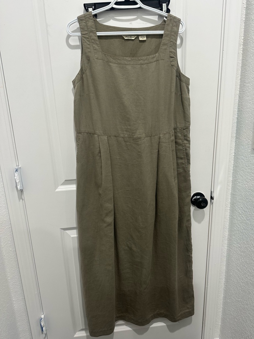 Eddie Bauer 100% Linen Geen Maxi Dress